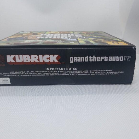 Grand Theft Auto 4 IV Kubrick GTA - Collectors Collectiable Rare Figures Brick - Picture 9 of 13